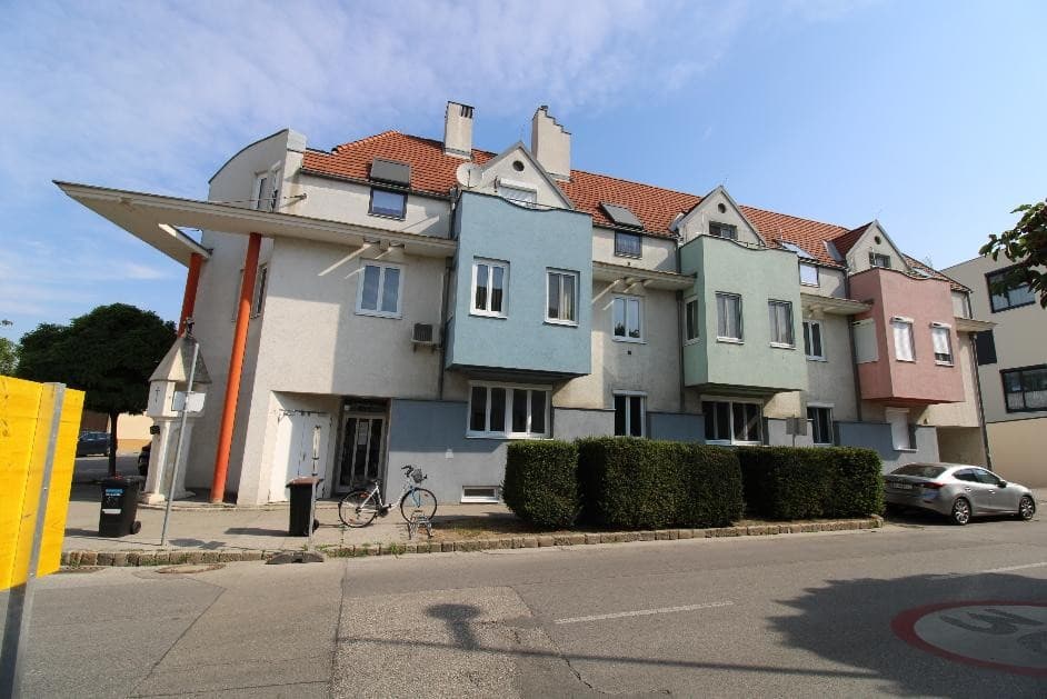 Bahnstraße 7 ident Hintere Ortsstraße 53, 2325 Himberg